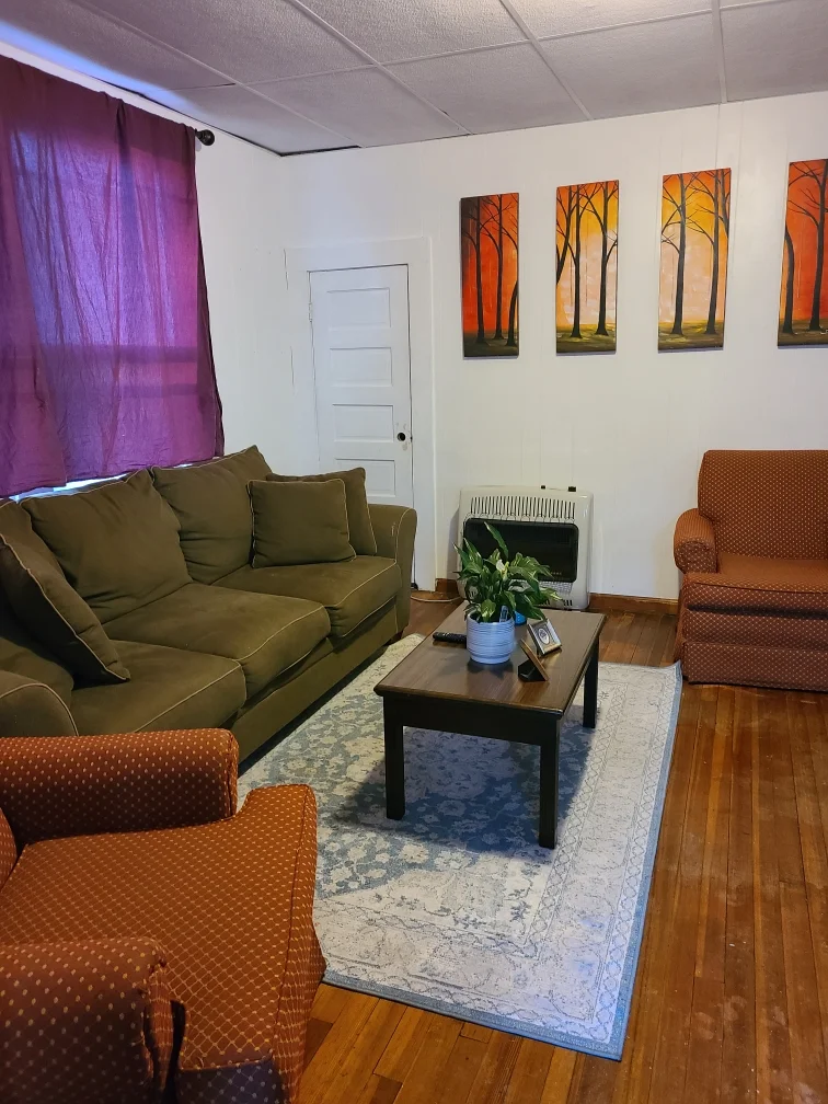 Real World Transitional Sober Living Program - Photo 4
