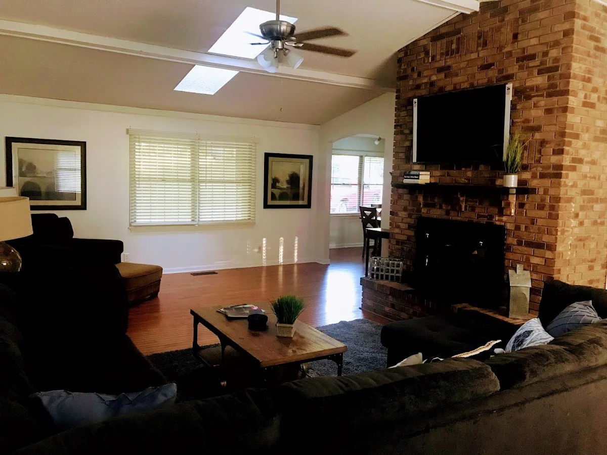 Brookside Sober Living Homes - Photo 4