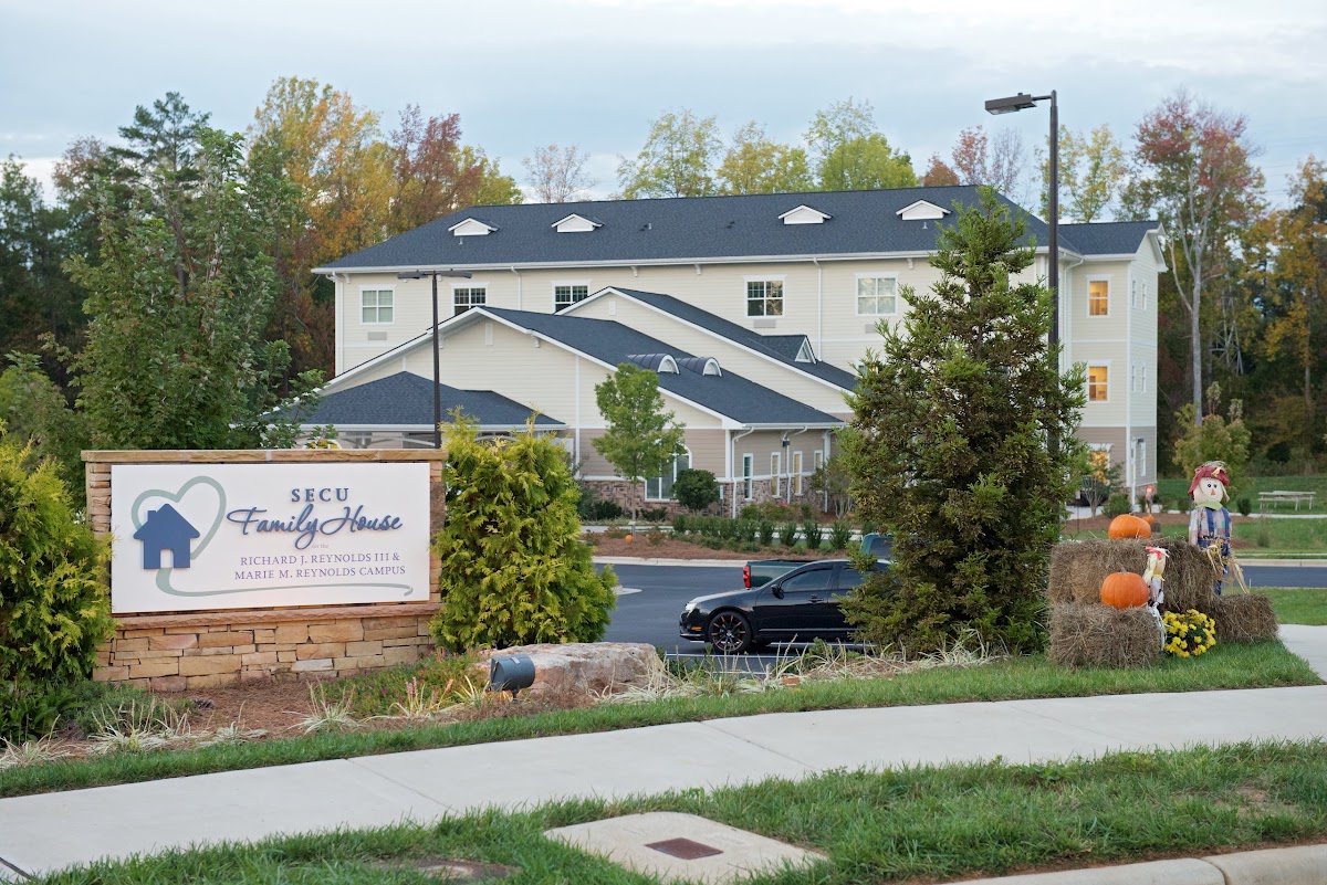 SECU Family House - Photo 2