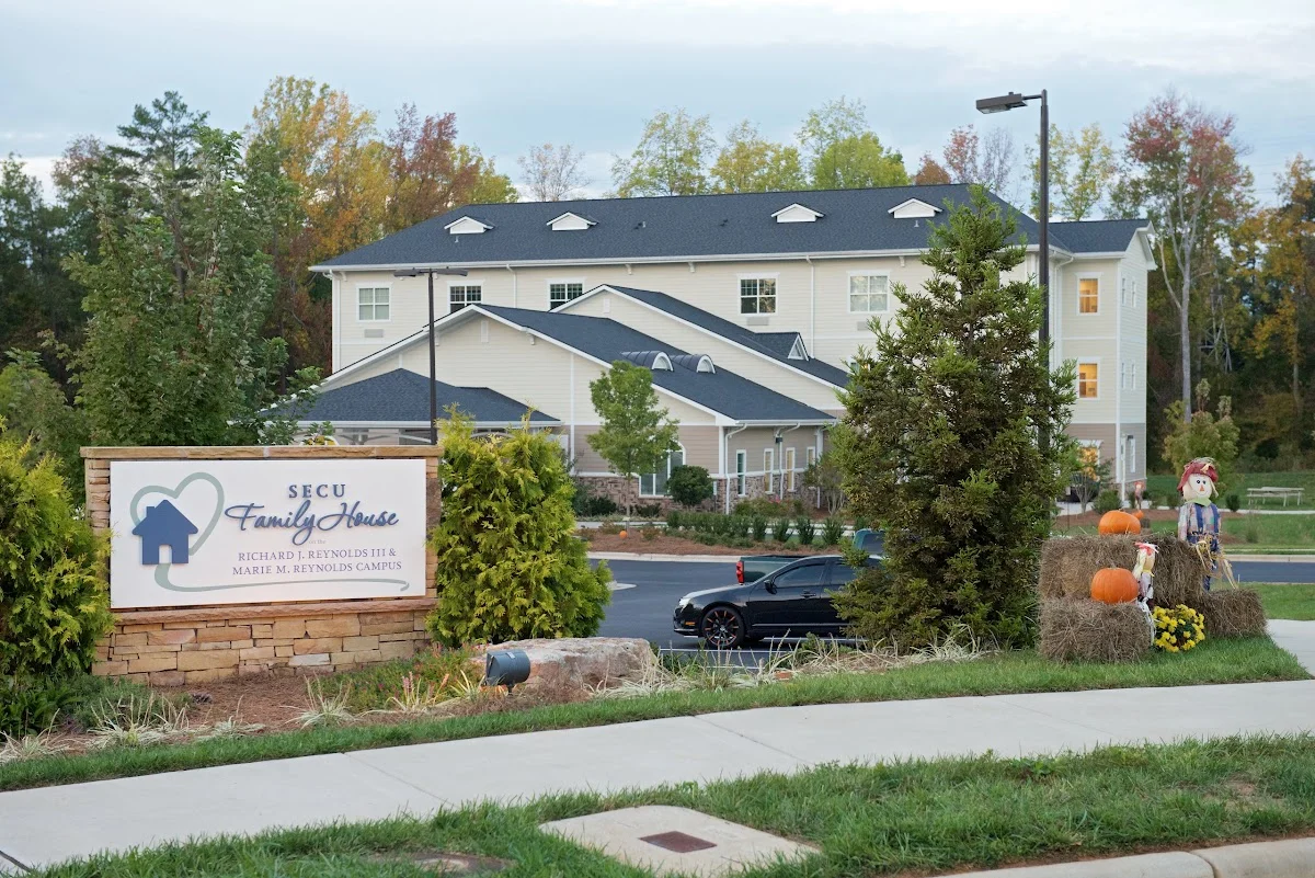 SECU Family House - Photo 2